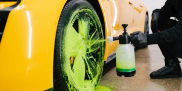 Detailing a car business